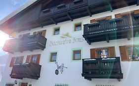 Bachlaufen Haus